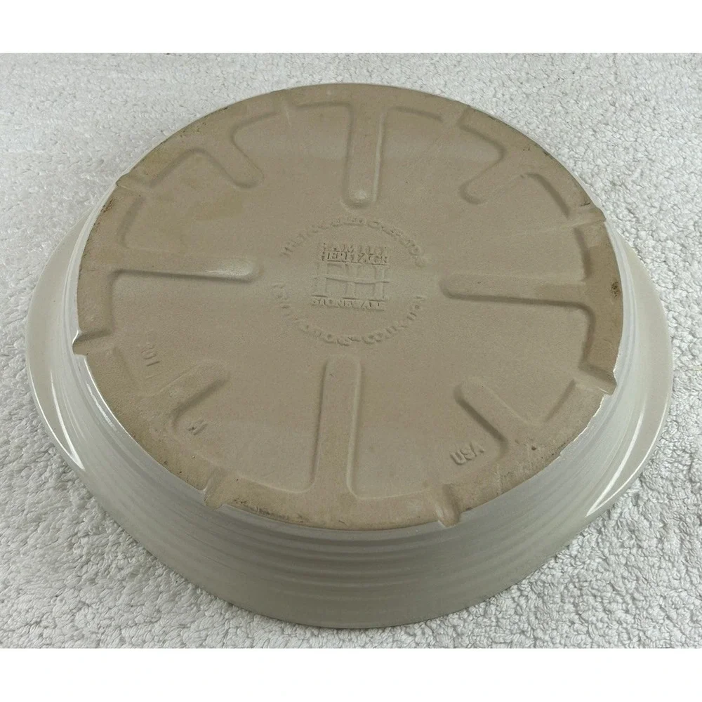 Pampered Chef 11-inch Deep Dish Ridged Baker Stoneware Pie Plate RETIRED
